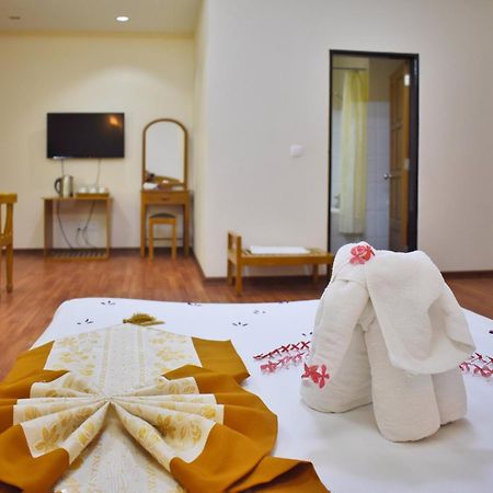 Shwe Poe Eain Hotel New Bagan Exterior foto