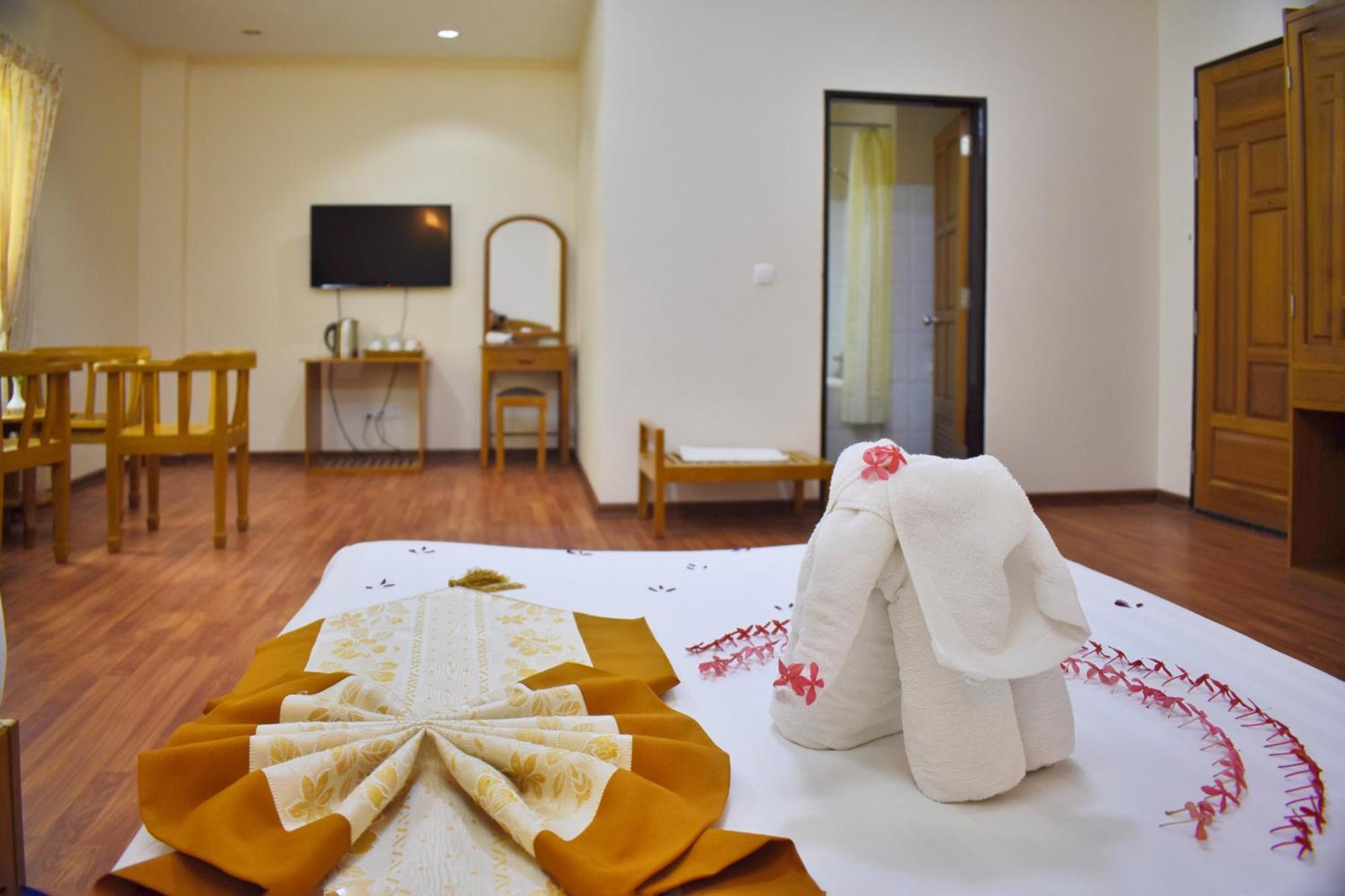 Shwe Poe Eain Hotel New Bagan Exterior foto
