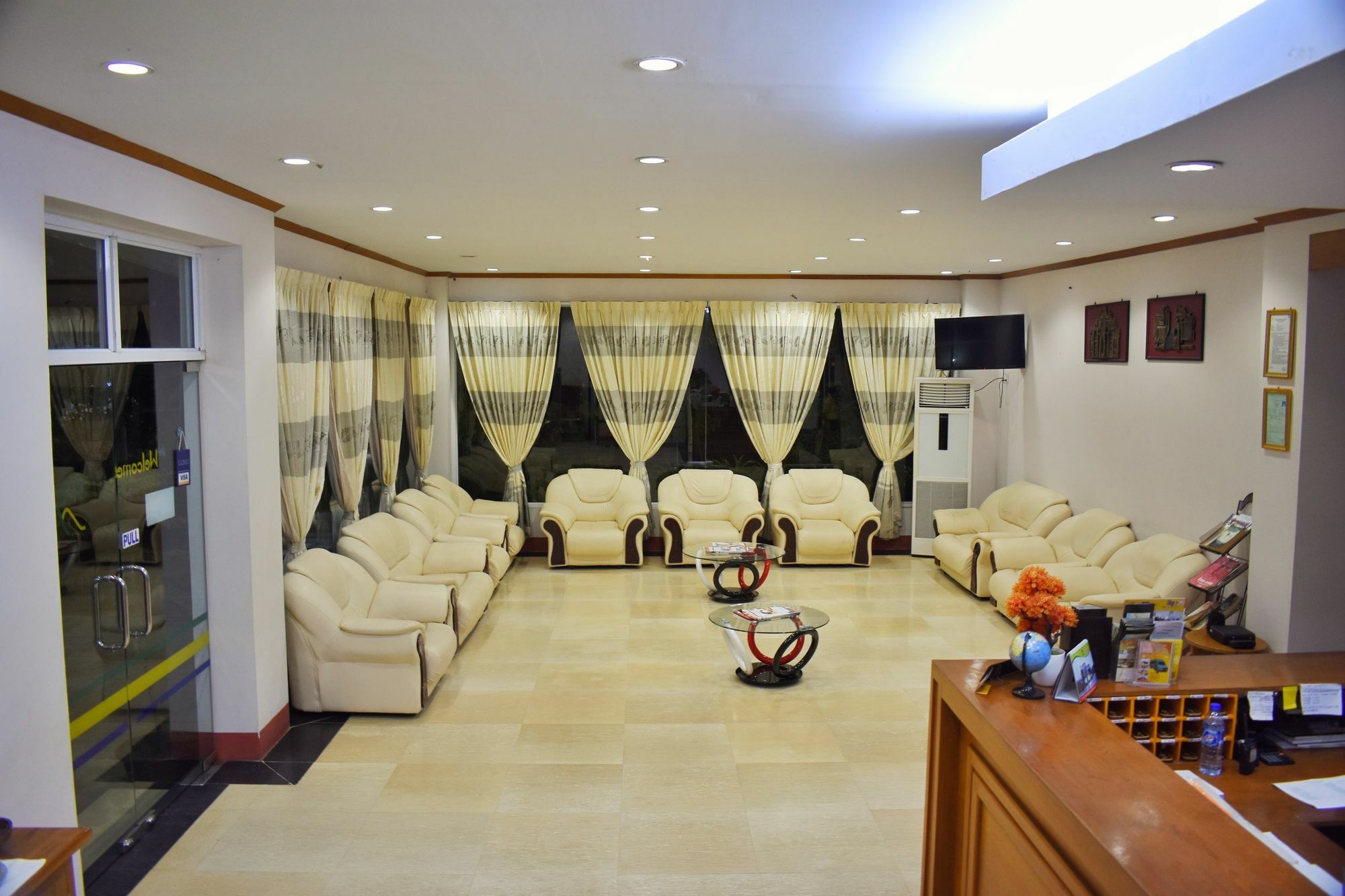Shwe Poe Eain Hotel New Bagan Exterior foto