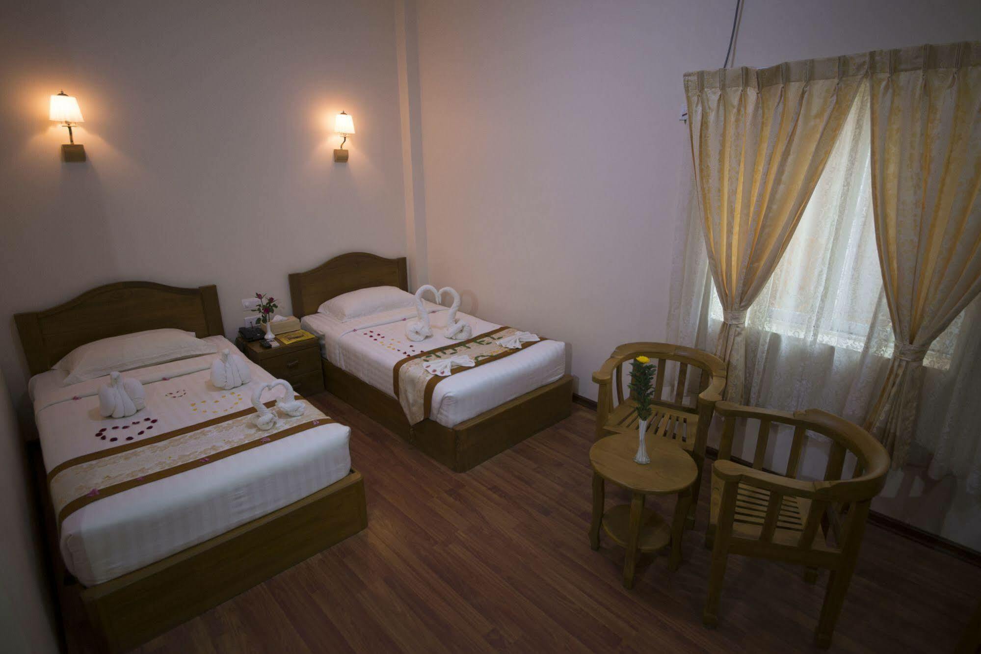 Shwe Poe Eain Hotel New Bagan Exterior foto